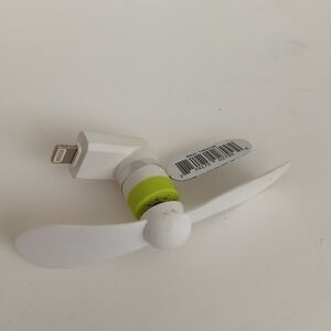 White Portable Mini USB Plug And Play Fan for Smartphones - New With Tag